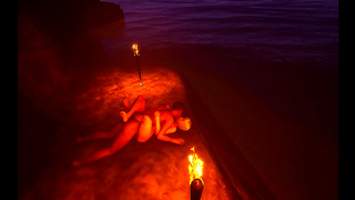 Anime Lovers Sunset Tryst Heats Up Tropical Shore in Fiery Embrace